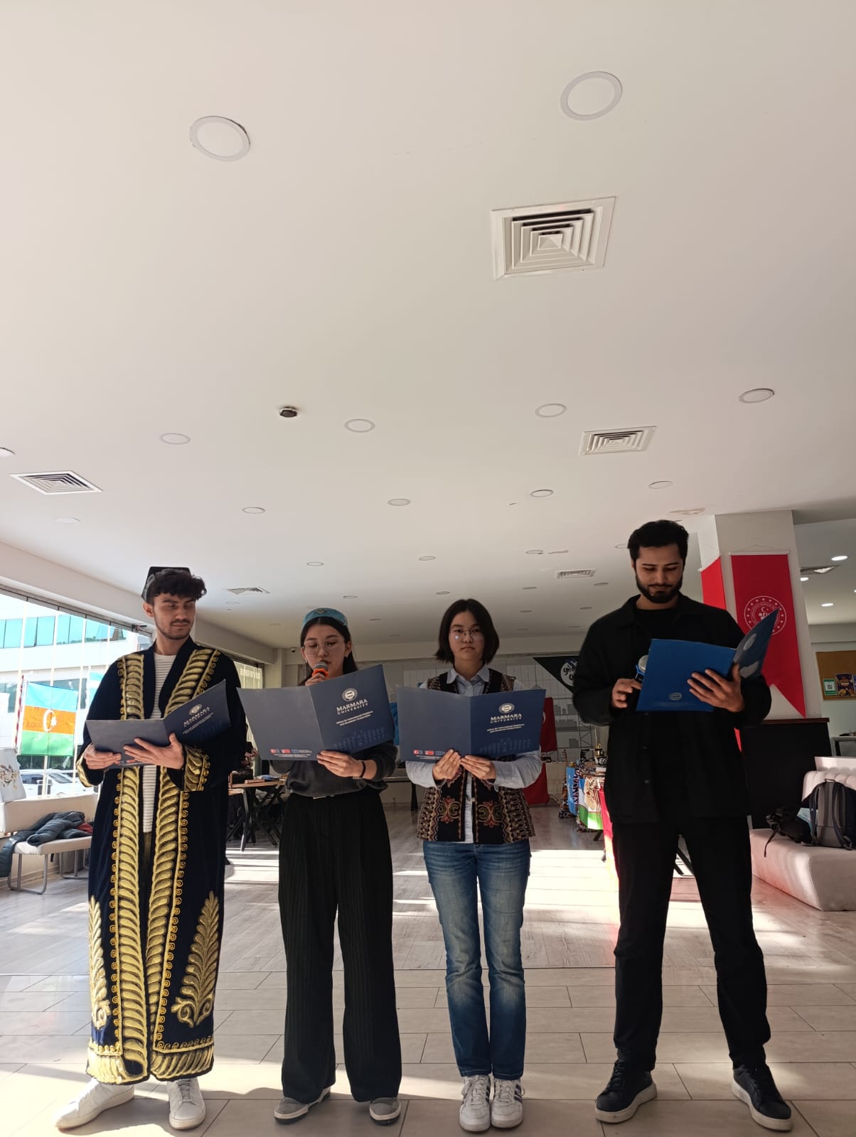 Dünya Türk Dili Ailesi Günü şiir 2.jpeg (143 KB)