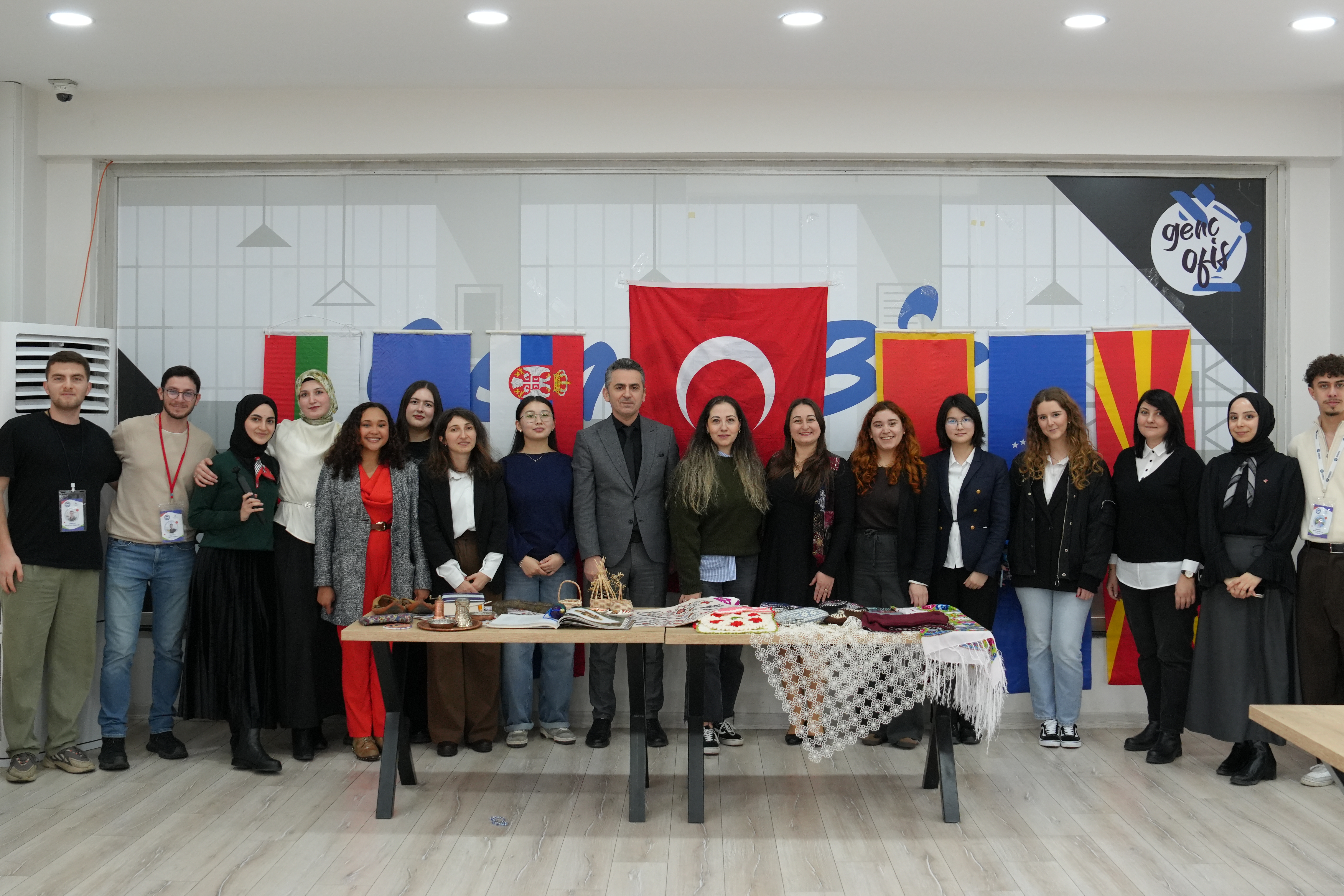 DSC09140.JPG (16.01 MB)